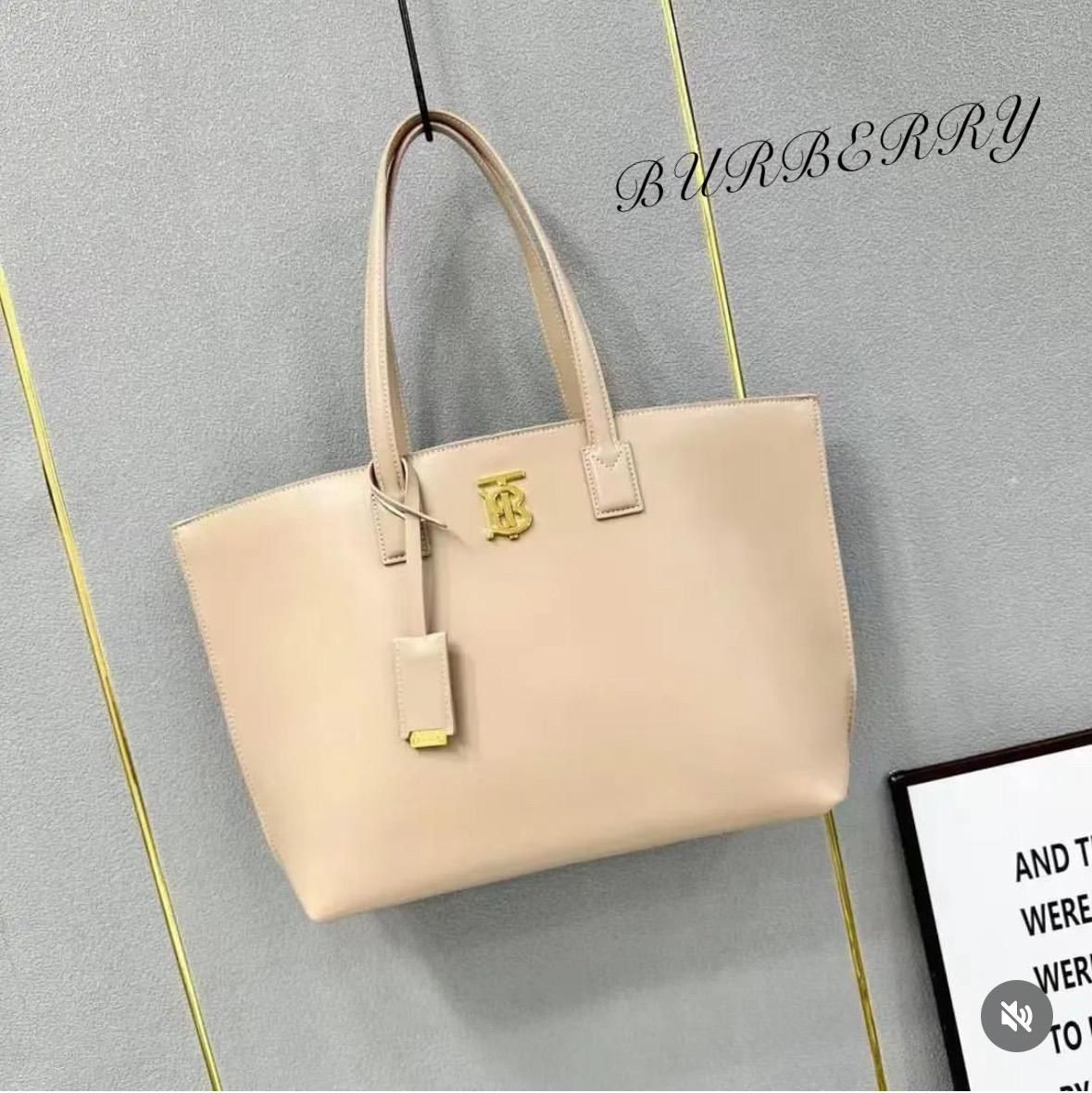 Burberry First Copy Ladies Handbag