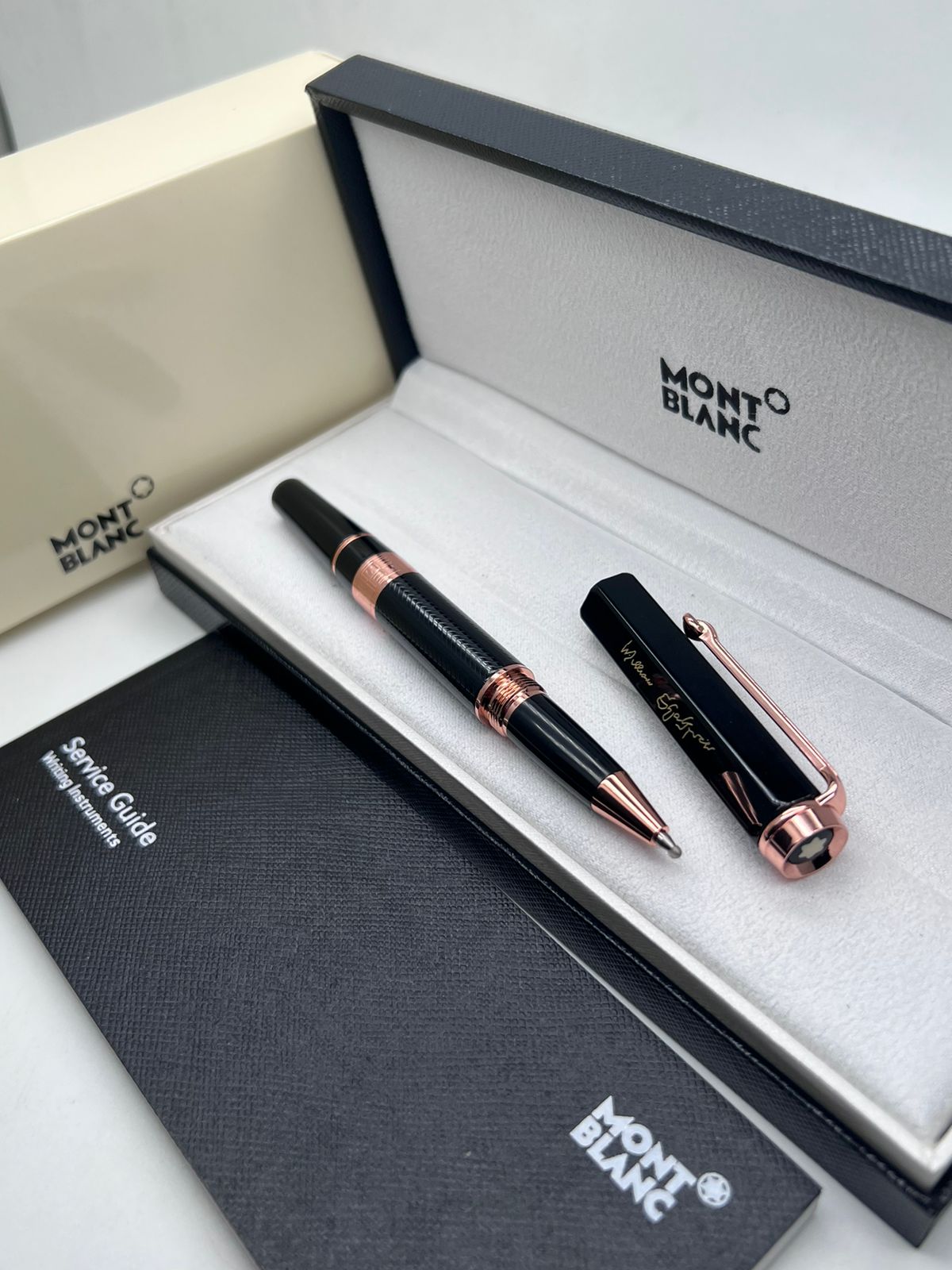 First Copy Mont Blanc Meisterstück Rollerball Pen black and rose gold