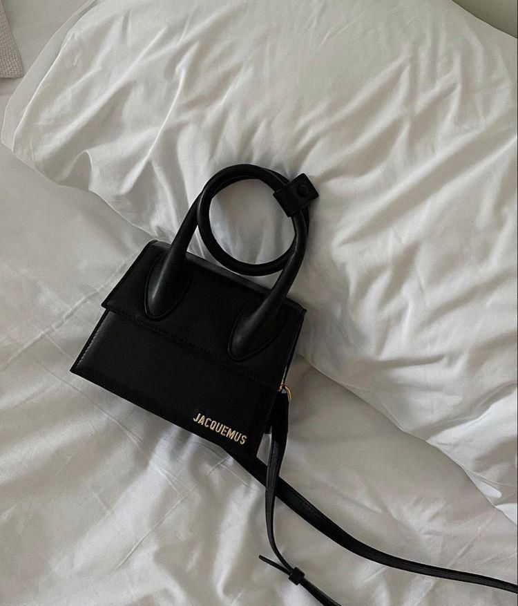 JACQUEMUS-6191