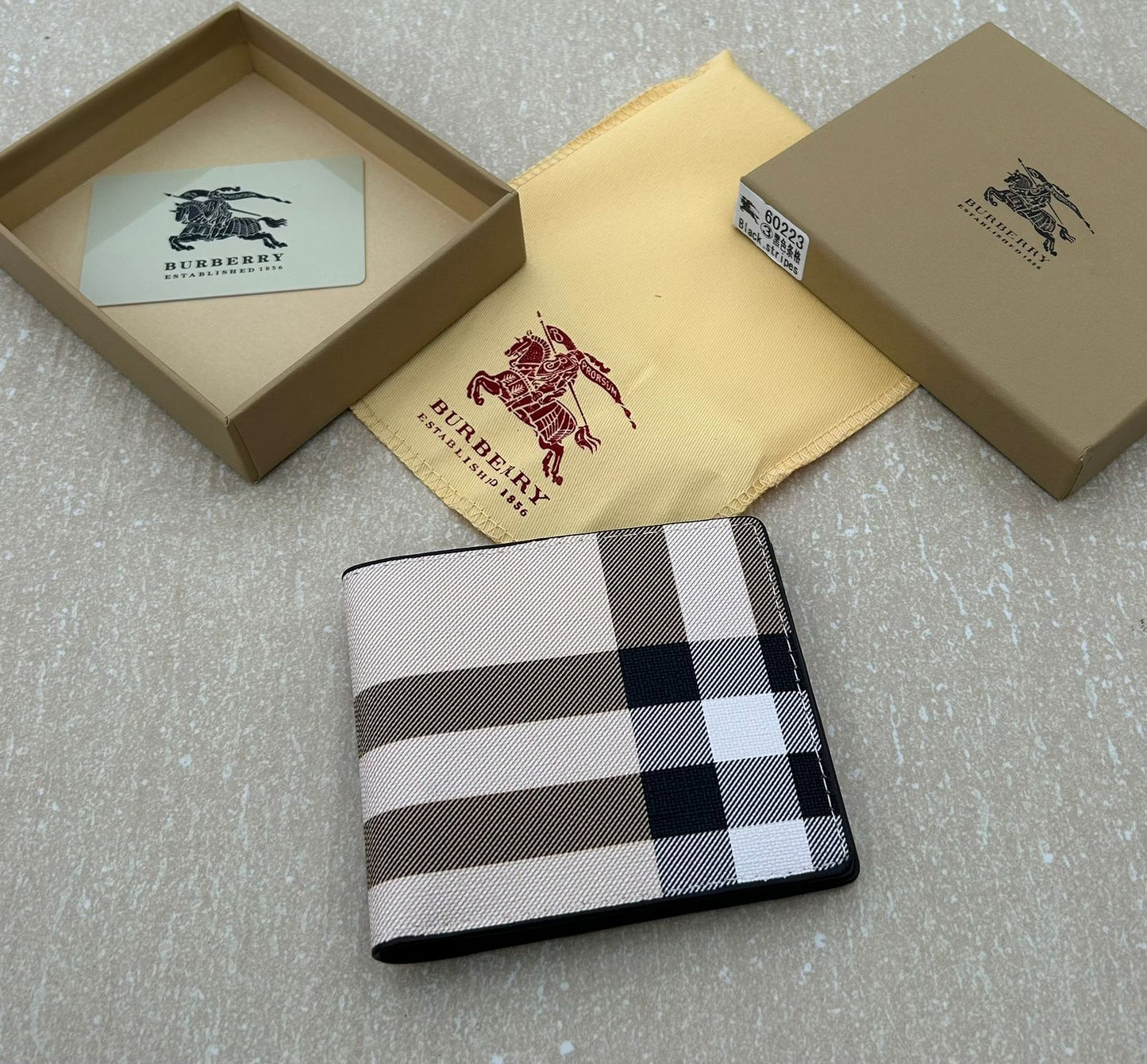 BURBERRY-6225