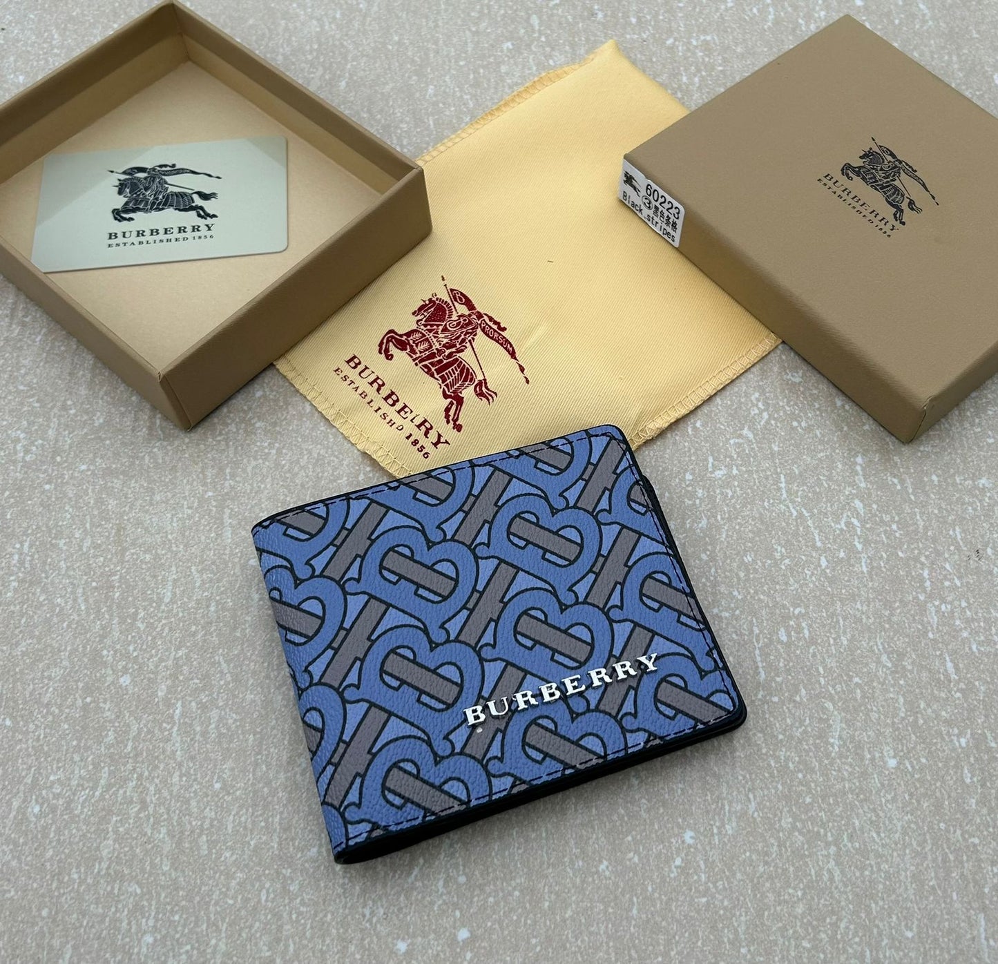 BURBERRY-6225