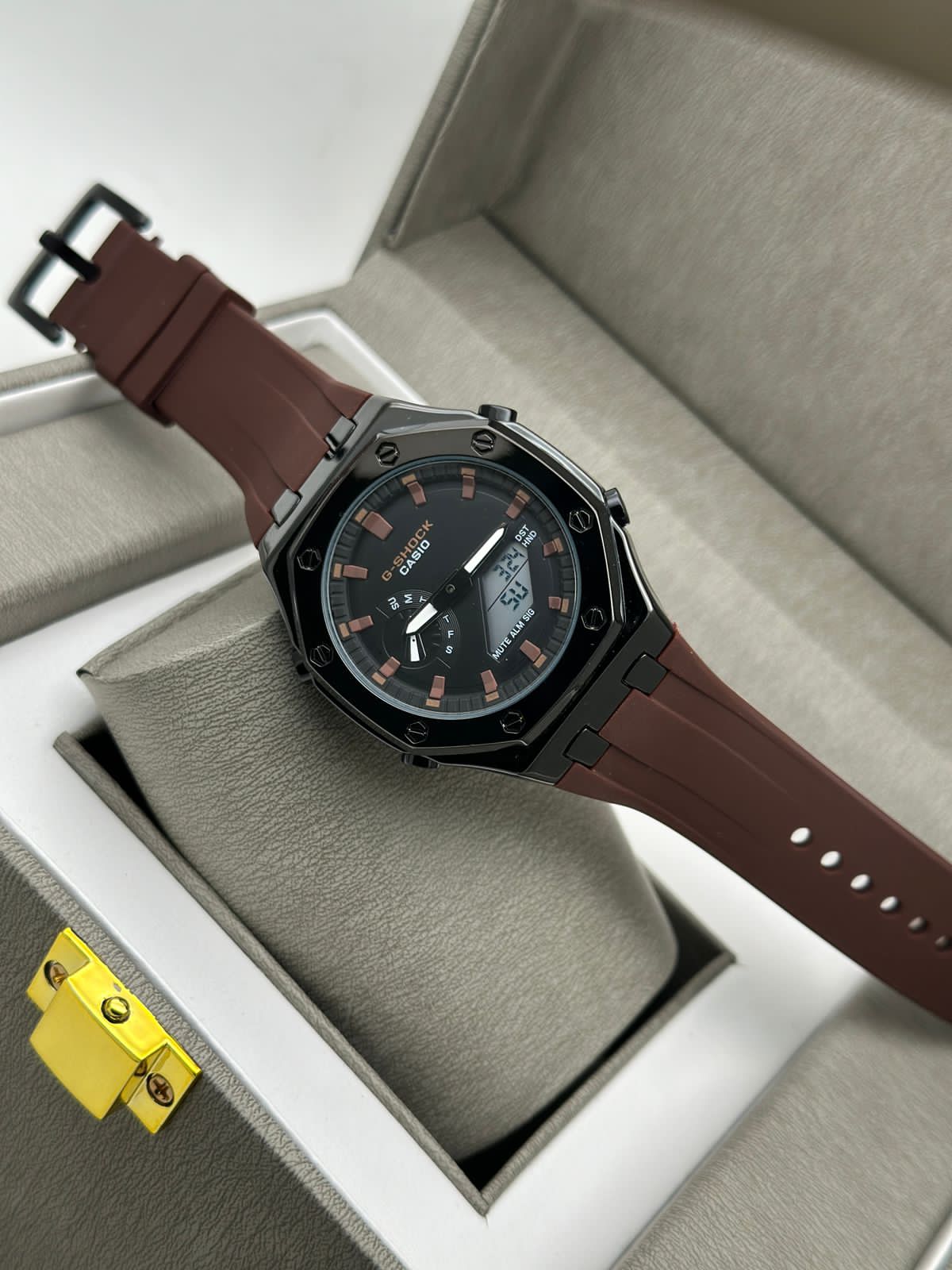 G shock-6233